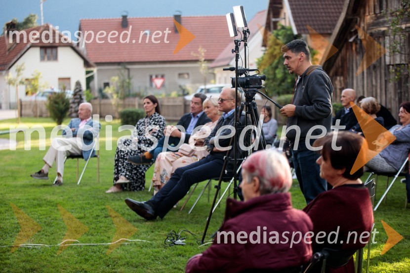 Marcel Štefančič in Boštjan Videmšek, pogovor na Škrabčevi domačiji