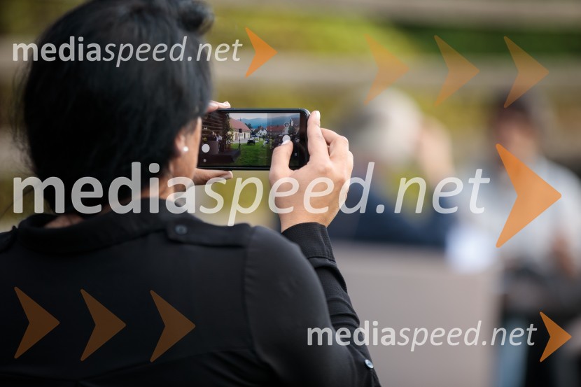 Marcel Štefančič in Boštjan Videmšek, pogovor na Škrabčevi domačiji