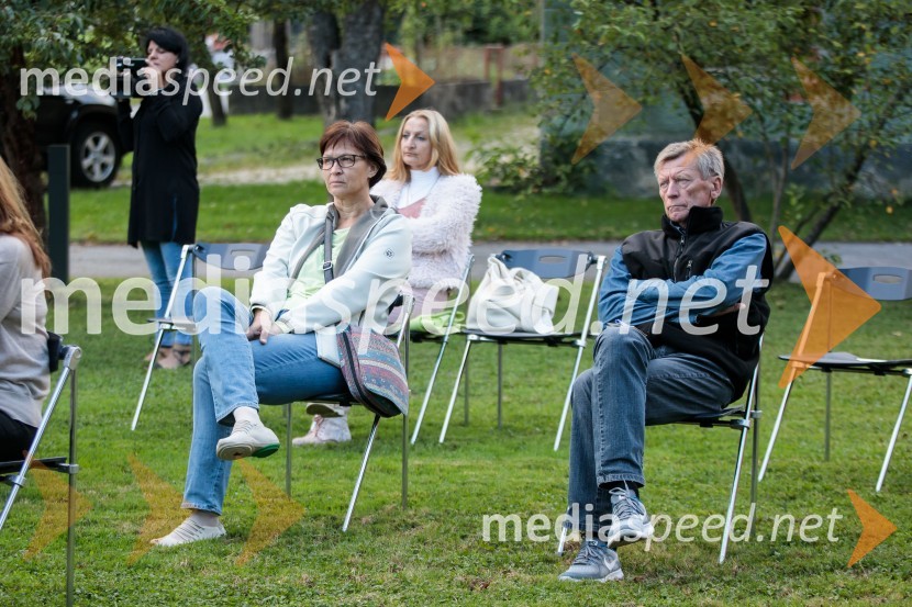 Marcel Štefančič in Boštjan Videmšek, pogovor na Škrabčevi domačiji