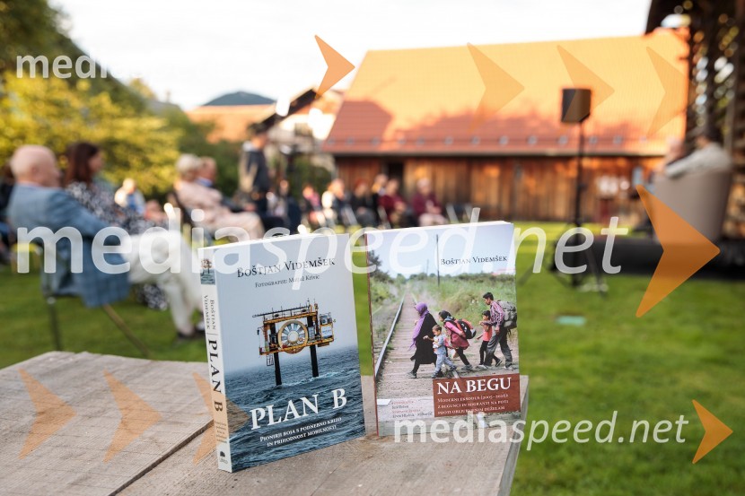 Marcel Štefančič in Boštjan Videmšek, pogovor na Škrabčevi domačiji