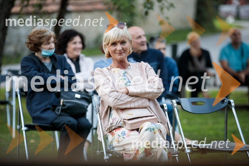 Sonja Poljanšek Škrabec, lastnica Welness centra SunnyMarcel Štefančič in Boštjan Videmšek, pogovor na Škrabčevi domačiji
