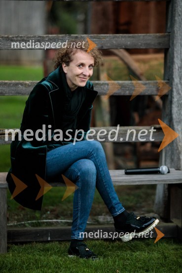  Polona Lovšin, Riko d.o.o.Marcel Štefančič in Boštjan Videmšek, pogovor na Škrabčevi domačiji