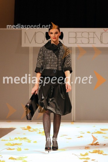 Modna revija Mojce BeseničarModna revija Mojce Beseničar