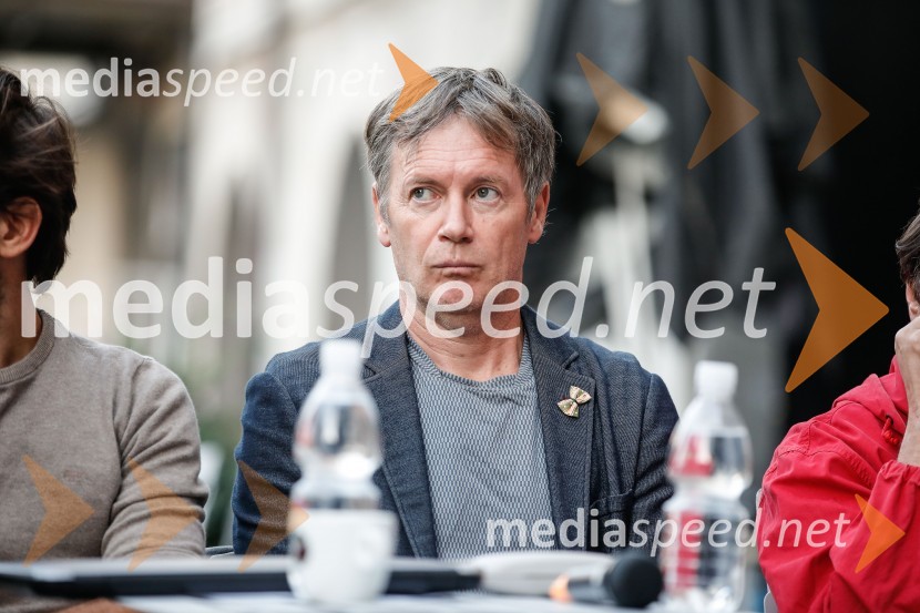  Janez Janša, direktor Maska LjubljanaSlovensko mladinsko gledališče, predstavitev 65. sezone