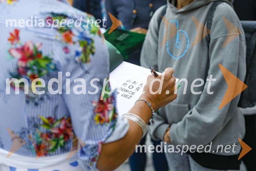 Ana Roš, predstavitev kuharske monografije Sonce in dež