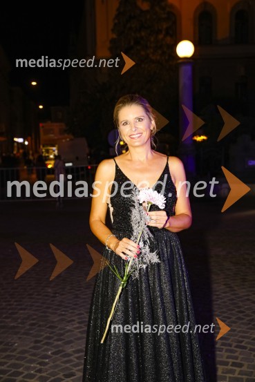  Bernarda Žarn, voditeljicaPoletna noč, gala koncert v okviru 68. Ljubljana Festivala