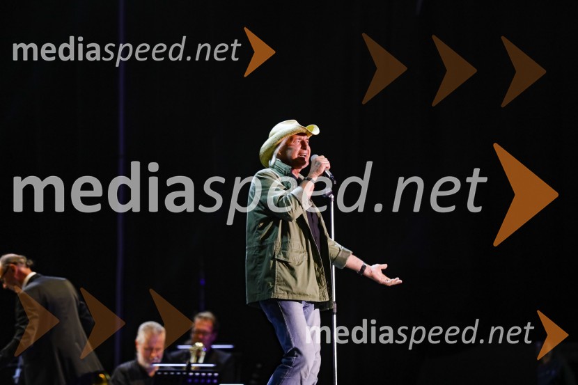  Janez  Bončina - Benč, pevecPoletna noč, gala koncert v okviru 68. Ljubljana Festivala