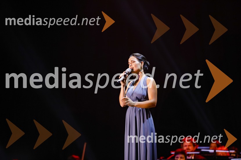  Nina Strnad, pevkaPoletna noč, gala koncert v okviru 68. Ljubljana Festivala