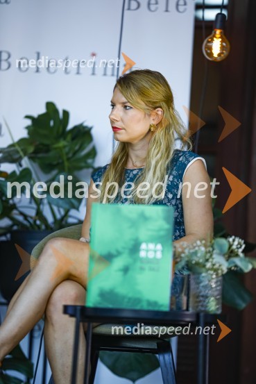  Kaja Sajovic, novinarka RTV SlovenijaAna Roš, predstavitev kuharske monografije Sonce in dež