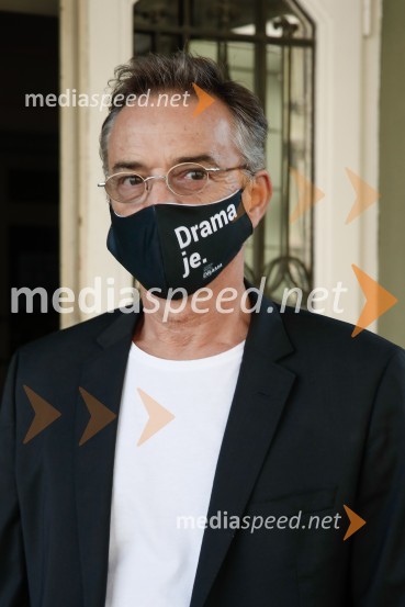   Igor  Samobor, igralec, ravnatelj SNG Drama LjubljanaPožigi, premiera drame v SNG Drama Ljubljana