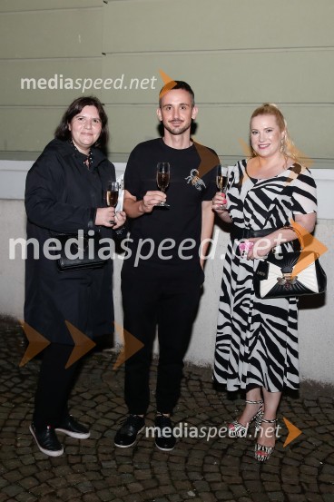  Teja Pelko, novinarka, Svet24;  ... ;  Danica Lovenjak, novinarkaPožigi, premiera drame v SNG Drama Ljubljana