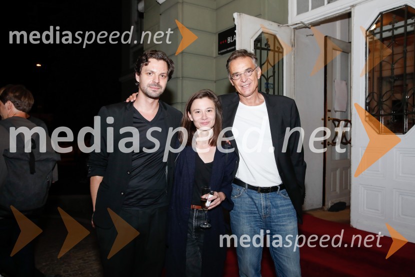  ... ;  ... ;   Igor  Samobor, igralec, ravnatelj SNG Drama LjubljanaPožigi, premiera drame v SNG Drama Ljubljana