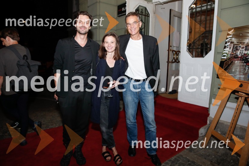  ... ;  ... ;   Igor  Samobor, igralec, ravnatelj SNG Drama LjubljanaPožigi, premiera drame v SNG Drama Ljubljana