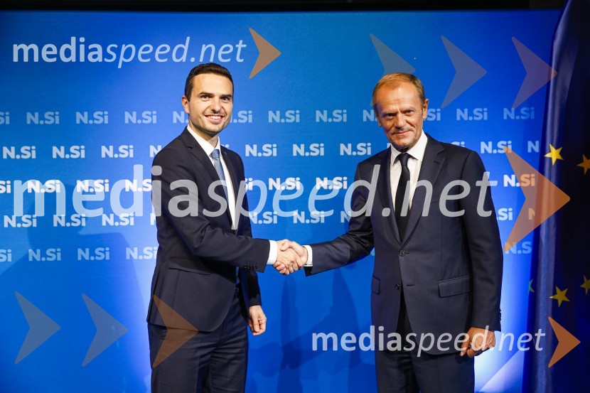  Matej Tonin, podpredsednik vlade in minister za obrambo;  Donald Tusk, predsednik Evropske ljudske stranke, nekdanji predsednik Evropskega sveta20 let stranke Nova Slovenija