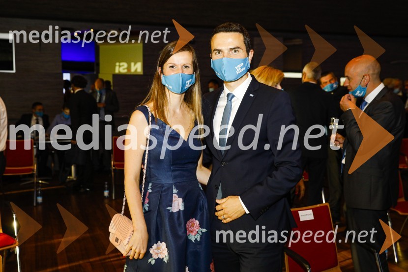  Marjeta Tonin;  Matej Tonin, podpredsednik vlade in minister za obrambo20 let stranke Nova Slovenija