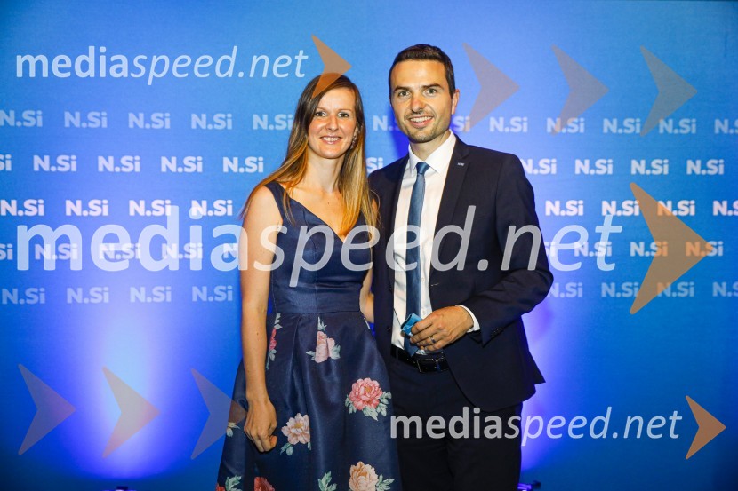  Marjeta Tonin;  Matej Tonin, podpredsednik vlade in minister za obrambo20 let stranke Nova Slovenija