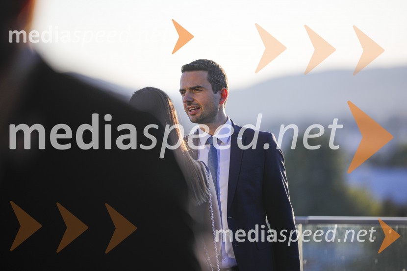  Matej Tonin, podpredsednik vlade in minister za obrambo20 let stranke Nova Slovenija