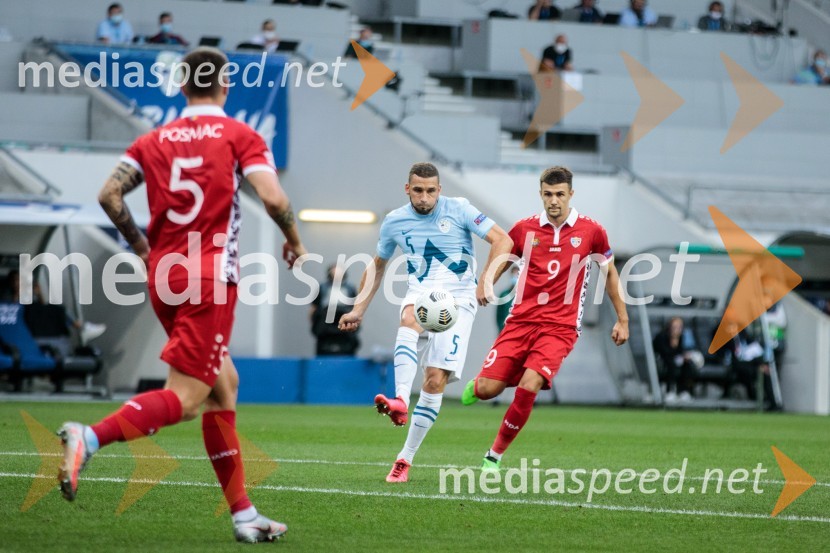  ... ;  Nino Kouter, nogometaš;  ... Slovenija dosegla prvo zmago v ligi narodov