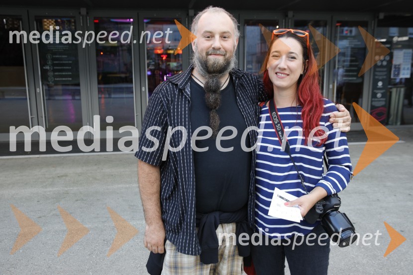  ... ;  Maja Modrinjak, fotografinjaBiti Mario, premiera filma v Mariboxu