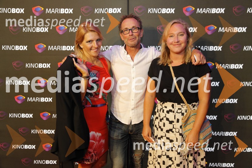  Petra Dolenc;  Iztok Kočevar, skupina Karneval band;  Karin KočevarBiti Mario, premiera filma v Mariboxu