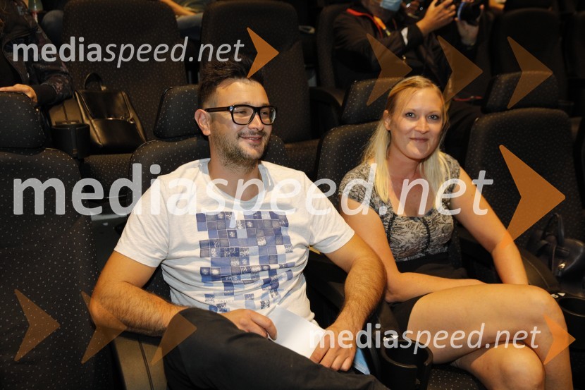  Tilen Sedlak;  Sara RitonjaBiti Mario, premiera filma v Mariboxu