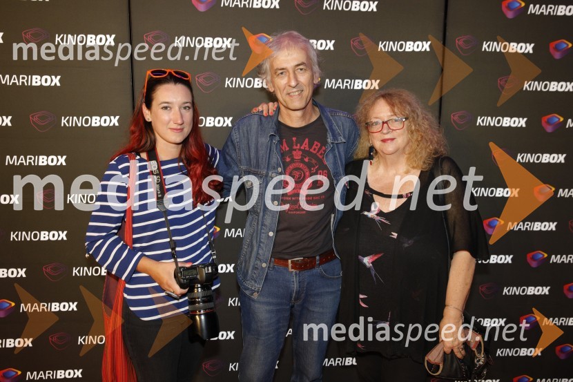  Maja Modrinjak, fotografinja;  Mario Modrinjak;  Alenka Cilenšek, igralkaBiti Mario, premiera filma v Mariboxu