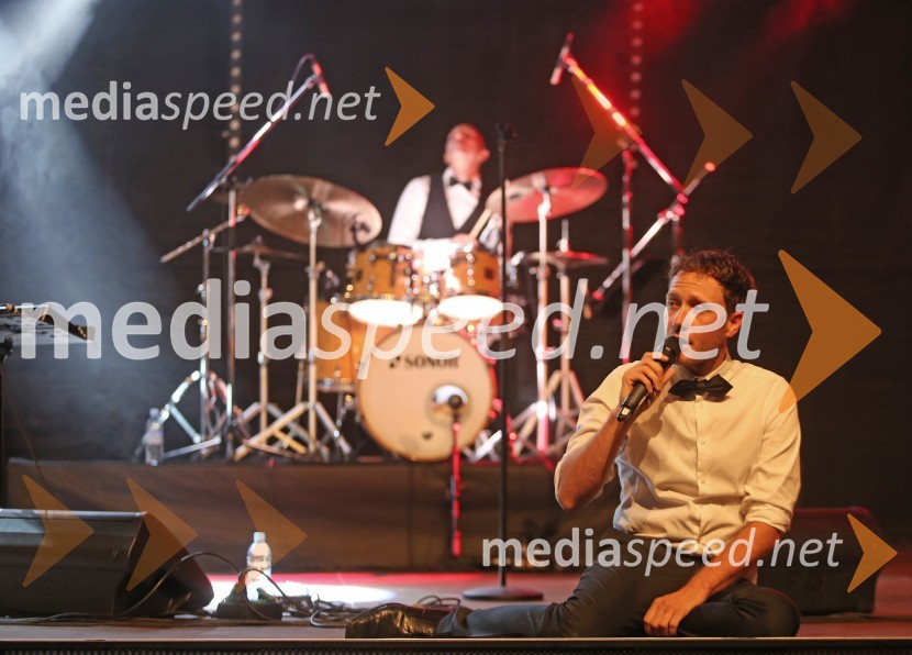  ... ;  Klemen Slakonja, igralec, komik in TV voditeljZaključek Prešernega poletja v Kranju