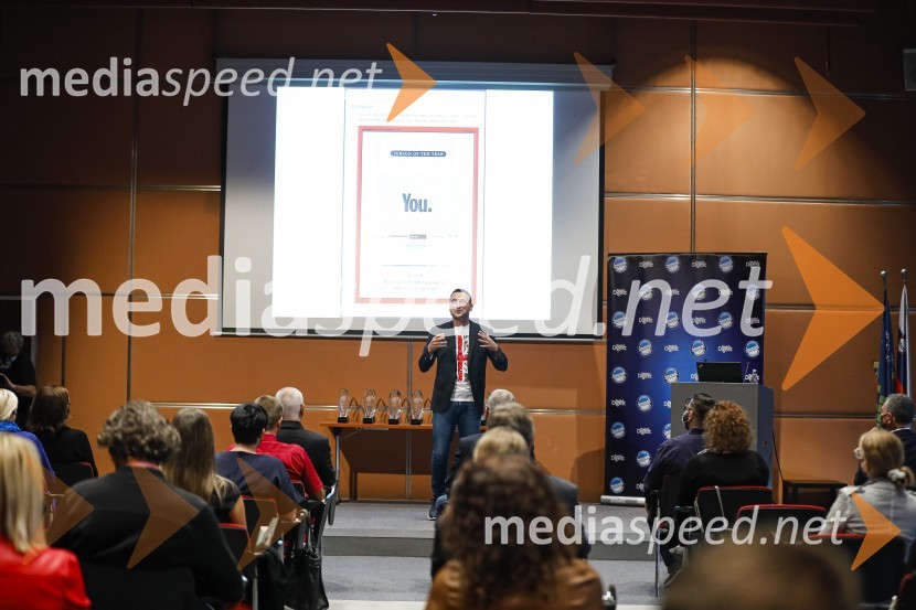  Bruno Šimleša, priznani hrvaški pisec literature s področja popularne psihologije in duhovnosti.Trusted Brand 2020, podelitev priznanj