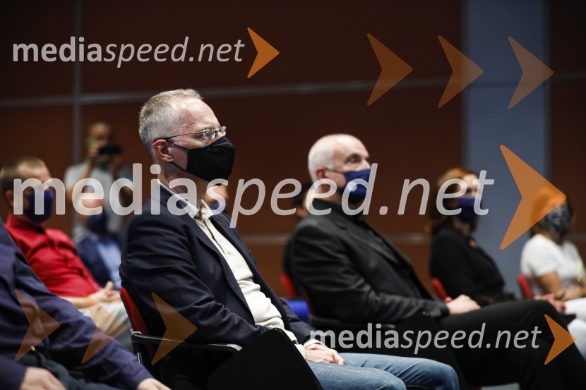  Igor Evgen Bergant, novinar in TV voditelj;  Ivo Boscarol, generalni direktor Pipistrel d.o.o.;  ... Trusted Brand 2020, podelitev priznanj