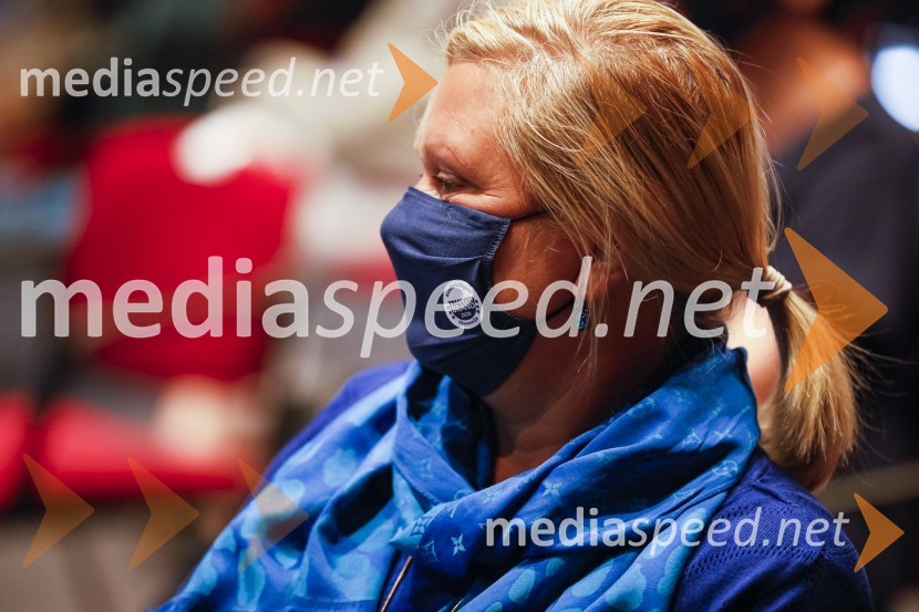  Natalija Gorščak, direktorica TV SlovenijaTrusted Brand 2020, podelitev priznanj