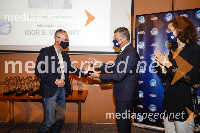  Igor Evgen Bergant, novinar in TV voditelj;  Daniel Škraba, vodja Reader's Digest Slovenija;  ... Trusted Brand 2020, podelitev priznanj