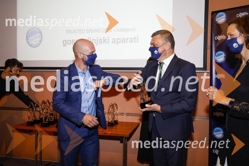  ... ;  Daniel Škraba, vodja Reader's Digest Slovenija;  Polona Stepišnik, direktorica prodaje, Založba Mladinska knjigaTrusted Brand 2020, podelitev priznanj