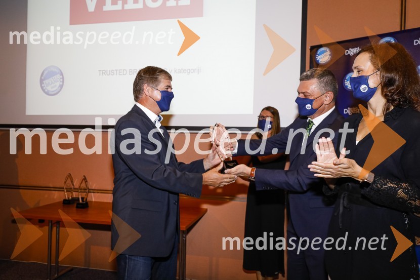  ... ;  Daniel Škraba, vodja Reader's Digest Slovenija;  Polona Stepišnik, direktorica prodaje, Založba Mladinska knjigaTrusted Brand 2020, podelitev priznanj