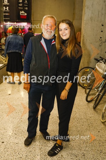 Trije milijoni minut, premiera