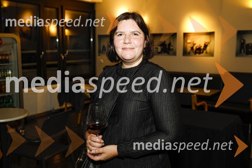  Teja Pelko, novinarka, Svet24Trije milijoni minut, premiera