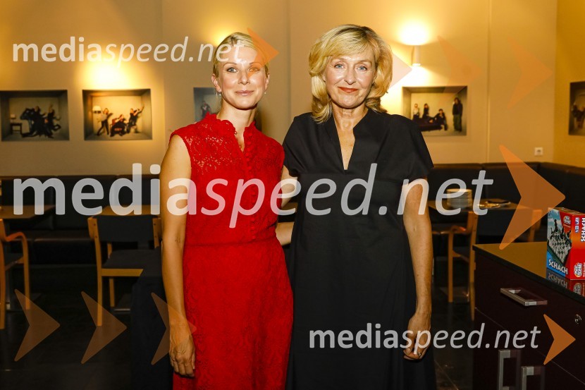  Tjaša  Železnik, igralka;  Judita Zidar, igralkaTrije milijoni minut, premiera