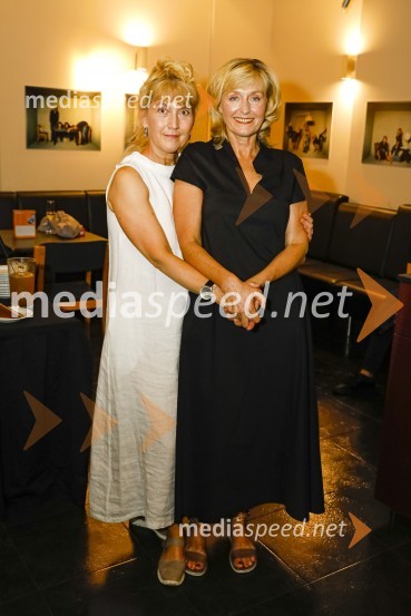  Barbara Hieng Samobor, direktorica in umetniška vodja MGL;  Judita Zidar, igralkaTrije milijoni minut, premiera