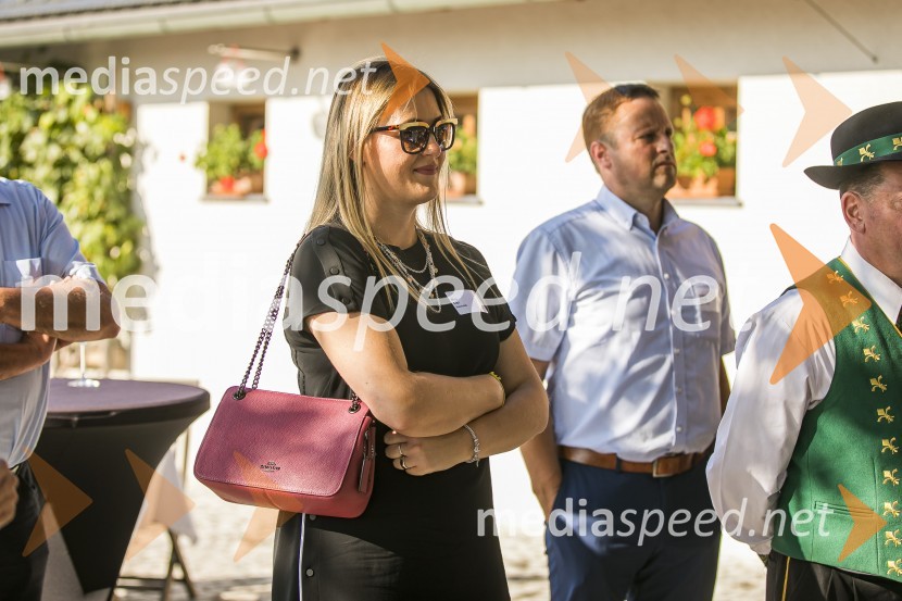  Maja Košir, Bonvivent, organizacija dogodkov;  ... Sommerfest 2020, tradicionalno druženje članov Slovensko-nemške gospodarske zbornice na Posestvu Pule