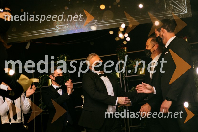  Boštjan Romih, televizijski in radijski voditelj;  Miha Deželak, radijski voditelj, humanitarec, Fatalni moški 2020;  Jure Košir, nekdanji smučar;  Matjaž Kumelj, pevec, manekenFatalni moški 2020 je Miha Deželak