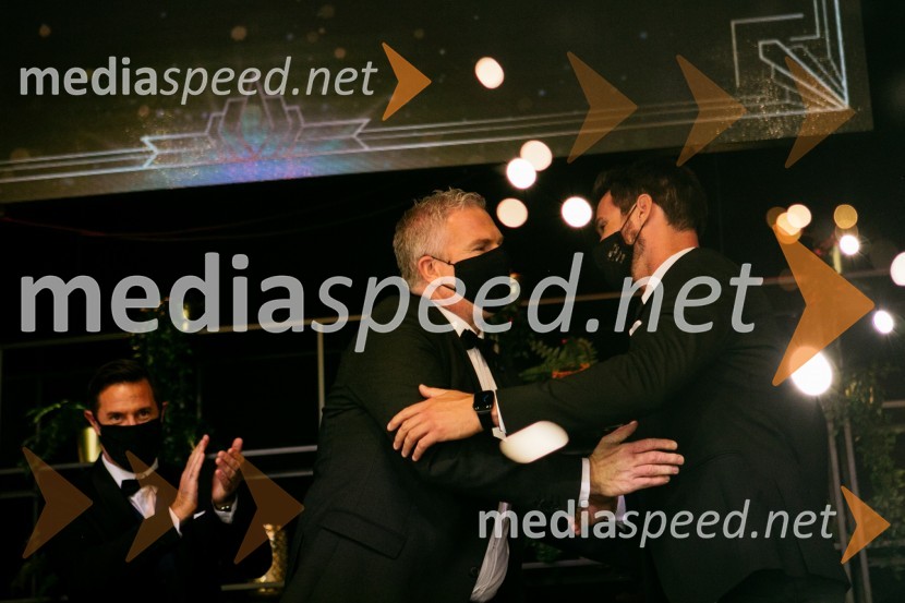  ... ;  Miha Deželak, radijski voditelj, humanitarec, Fatalni moški 2020;  Matjaž Kumelj, pevec, manekenFatalni moški 2020 je Miha Deželak