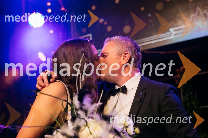  Irena  Deželak;  Miha Deželak, radijski voditelj, humanitarec, Fatalni moški 2020Fatalni moški 2020 je Miha Deželak