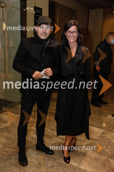  Lado Bizovičar, igralec;  Simona  Belle, služba za stike z javnostmi MGLTurandot, premiera