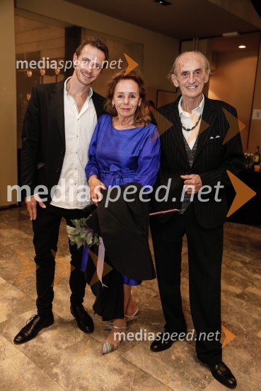  Laren  Polič Zdravič, glasbenik in igralec;  Nina Zdravič Polič, vodja projekta in kuratorka razstave v Slovenskem etnografskem muzeju;  Svetozar Polič, okoljevarstvenik, znanstvenikTurandot, premiera