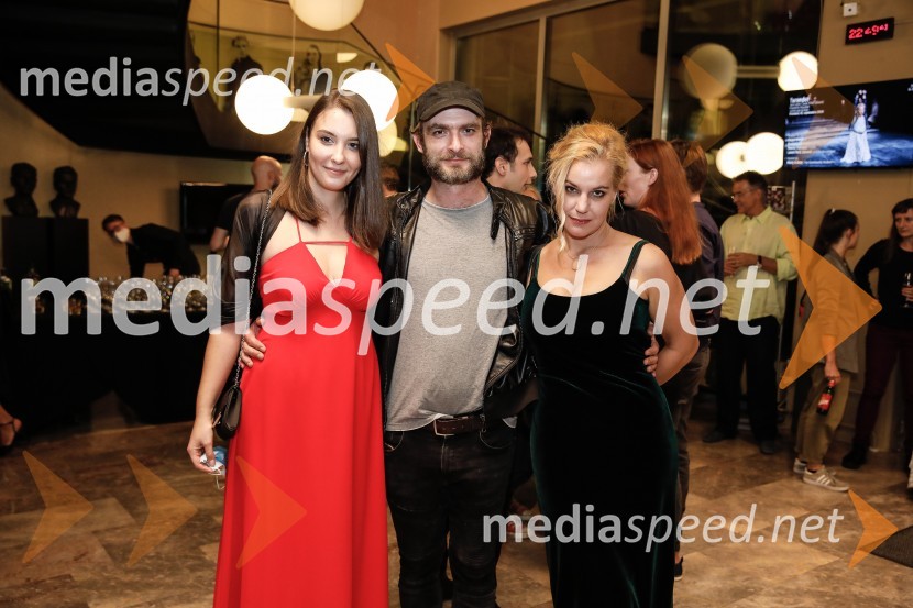  ... ;  Gregor Gruden, igralec;  Karin Komljanec, igralkaTurandot, premiera