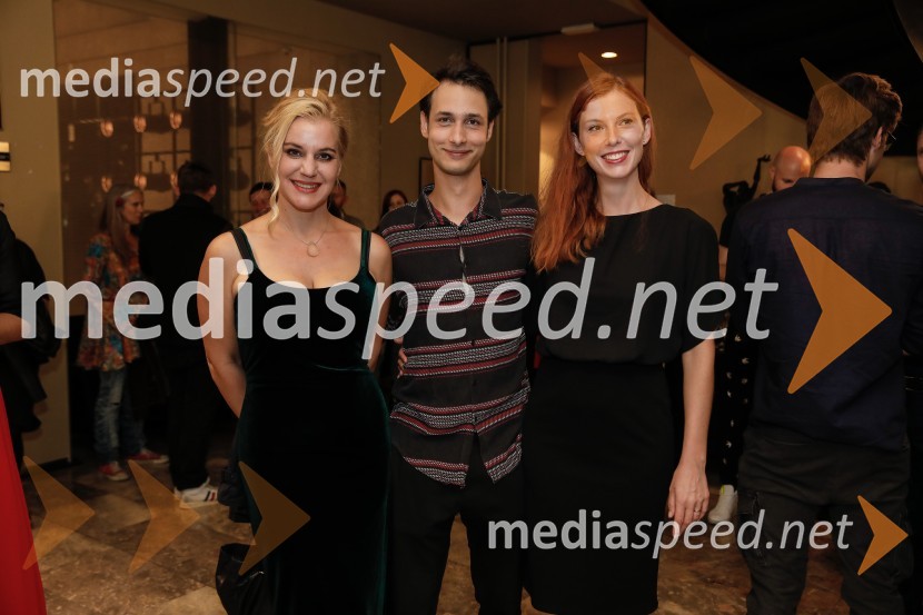  Karin Komljanec, igralka;  Voranc  Boh, igralec;  Tina Vrhovnik Potočnik, igralkaTurandot, premiera