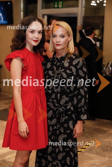  ... ;  Viktorija Bencik Emeršič, igralkaTurandot, premiera