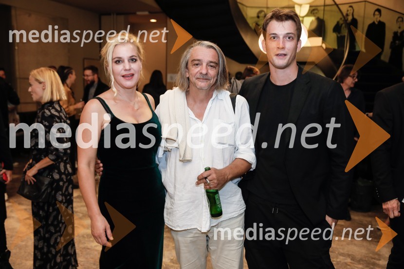  Karin Komljanec, igralka;  Nebojša Pop-Tasić, dramatik;  Filip Samobor, igralecTurandot, premiera