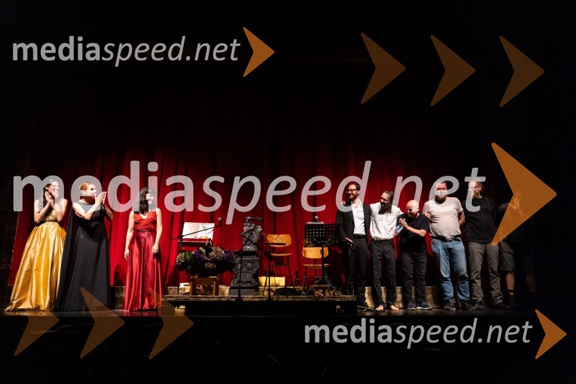  Miranda  Trnjanin, igralka;  Darja Reichman, igralka;  Doroteja Nadrah, igralka;  Miha Rodman, igralec;  Blaž Setnikar, igralec;  ... ;  ... ;  ... Škofjeloški pasijon, premiera, Prešernovo gledališče Kranj