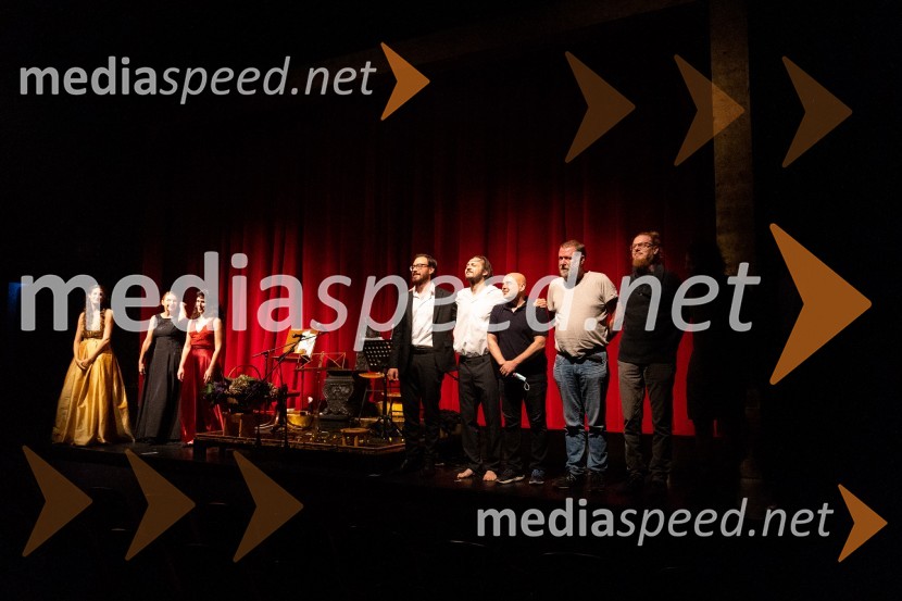  Miranda  Trnjanin, igralka;  Darja Reichman, igralka;  Doroteja Nadrah, igralka;  Miha Rodman, igralec;  Blaž Setnikar, igralec;  ... ;  ... ;  ... Škofjeloški pasijon, premiera, Prešernovo gledališče Kranj