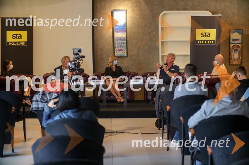 Omejitve zaradi epidemije pustile pečat na področju raziskovanja, okrogla miza STA kluba